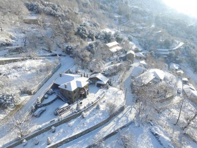 Πέτρινο Όραμα Hotel Kotronion  Bagian luar foto