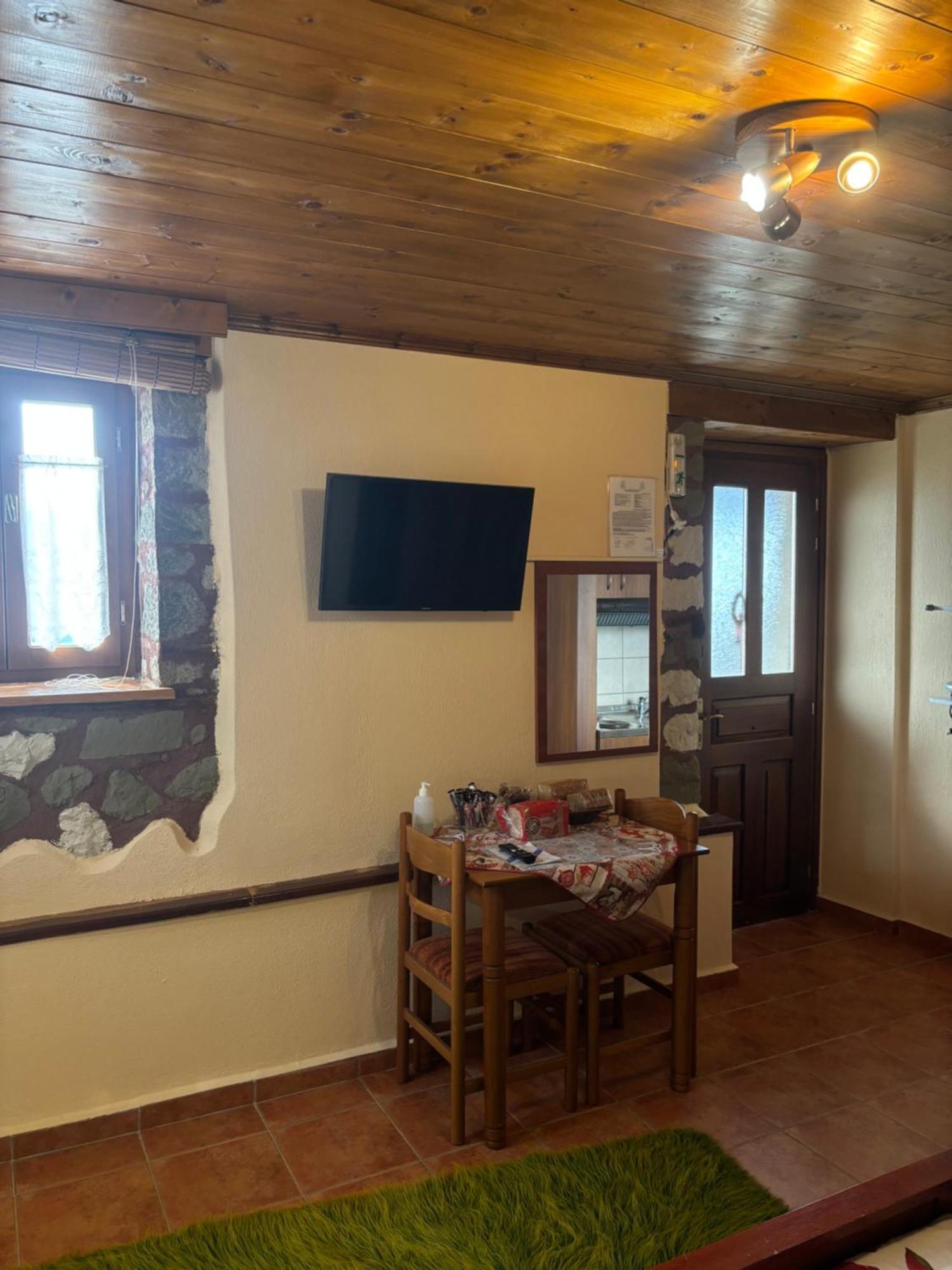 Πέτρινο Όραμα Hotel Kotronion  Bagian luar foto